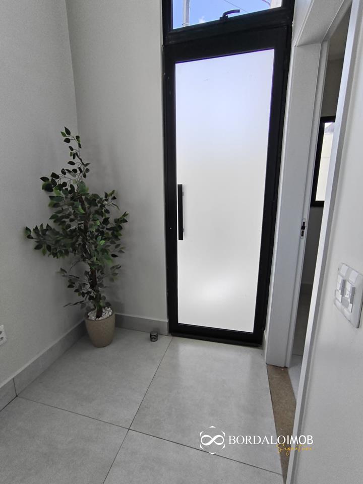 Image Property
